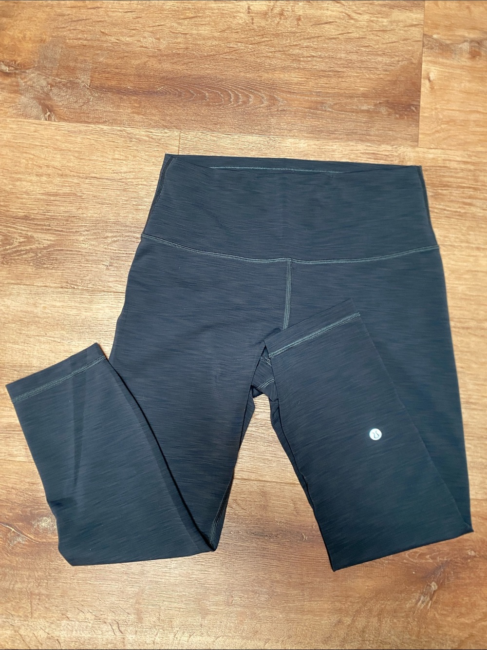 Lululemon Wunder Train High-Rise Crop 23" Legging - Picture 2 of 8